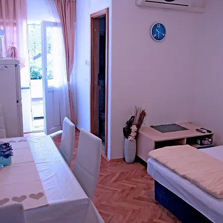 Tucepi 6058e *